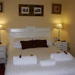 The Howard Arms Bed and breakfast