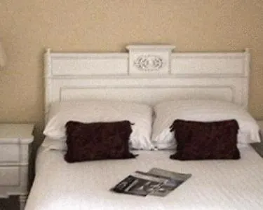 The Howard Arms Μπράμπτον