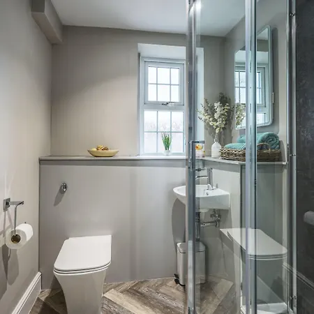 The Howard Arms Bed and Breakfast Μπράμπτον