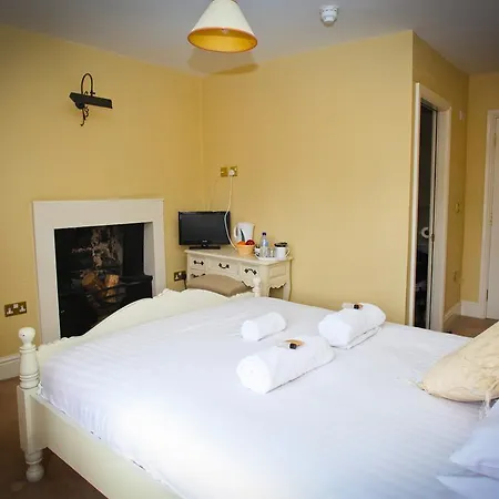 Bed and Breakfast The Howard Arms Μπράμπτον