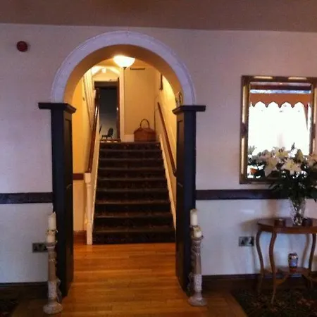 Bed and Breakfast The Howard Arms Μπράμπτον