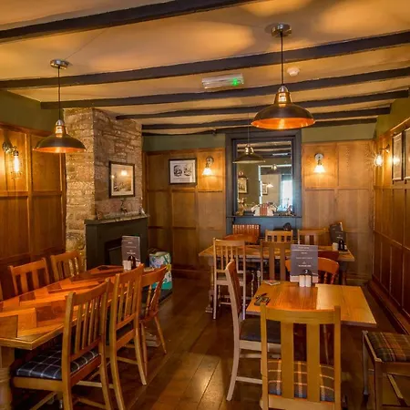 The Howard Arms 3* Μπράμπτον